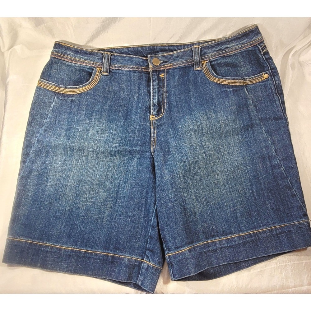Passports Women's Plus Size Denim Jean Shorts - Medium Wash - 16W